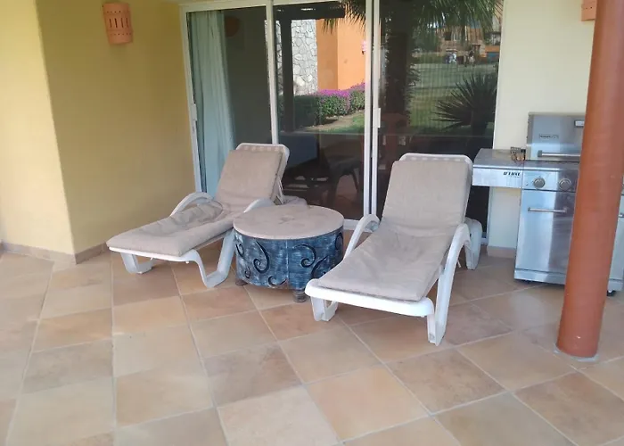 Las Quintas Homestay